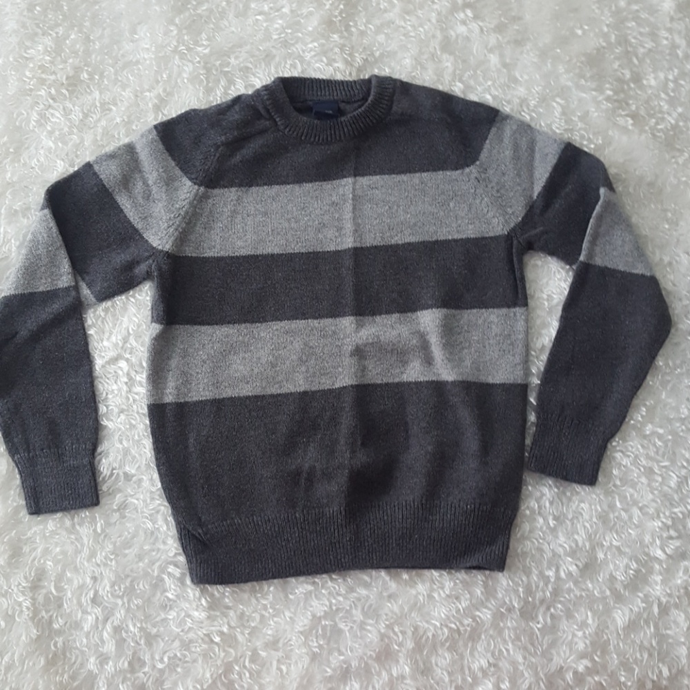 Boys GAP Kids sweater